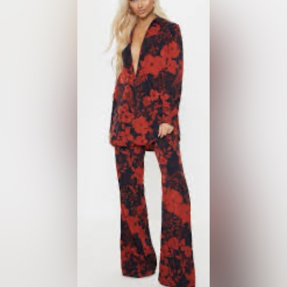 PrettyLittleThing Pants - PrettyLittleThing Red and Navy Floral Set